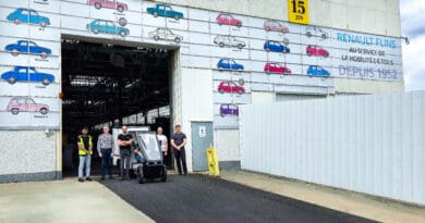vok bikes at renault refactory, flins