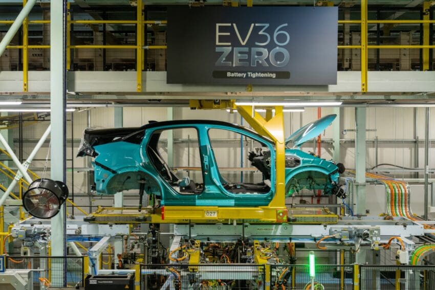 Nissan Leaf production line Sunderland