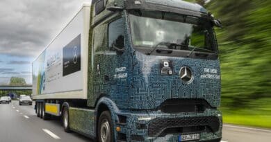 mercedes-benz eactros 600 electric HGV